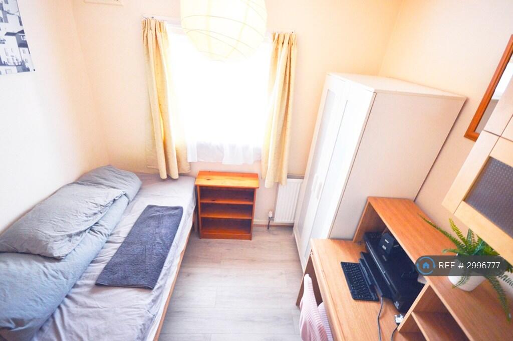 1 bed House Share for rent in Coventry. From OpenRent
