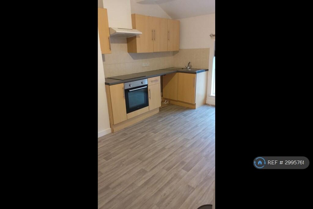 1 bed 1st Floor Flat for rent in Rawtenstall. From OpenRent 1 bed 1st Floor Flat for rent in Rawtenstall. From OpenRent