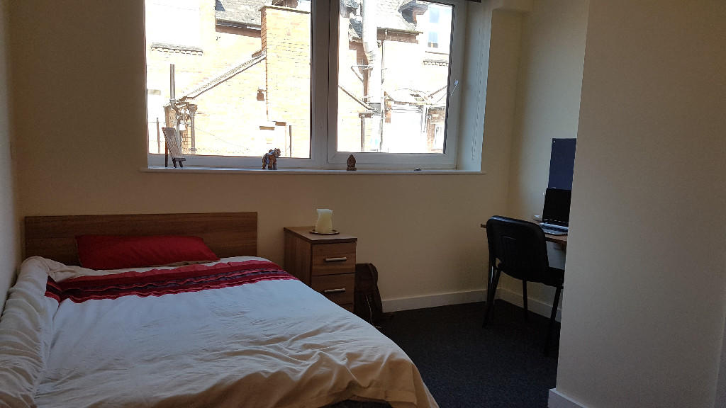 4 bed Private Halls for rent in Stoughton. From Parmars - Leicester