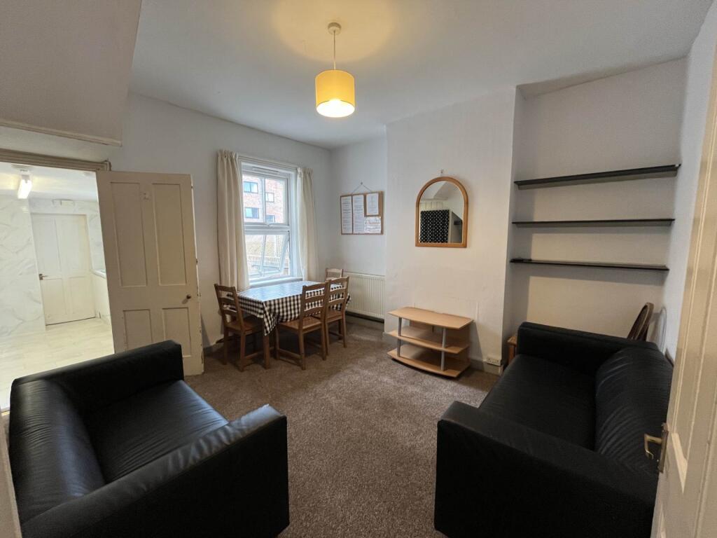 4 bed Semi Detached for rent in Oxford. From JCP Estate Agents - East Oxford