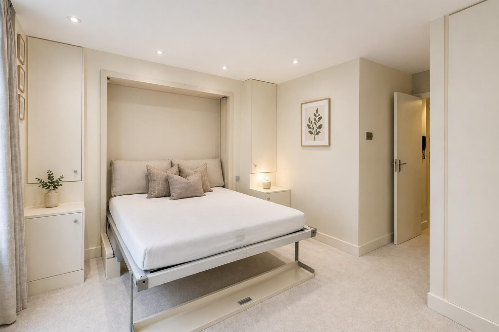 0 bed 1st Floor Flat for rent in Chelsea. From Pomp Properties - London