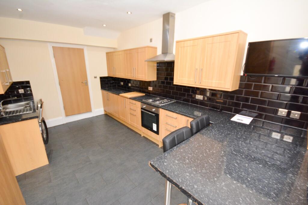 7 bed Mid Terraced House for rent in Newcastle upon Tyne. From Jesmond Property Shop - Jesmond