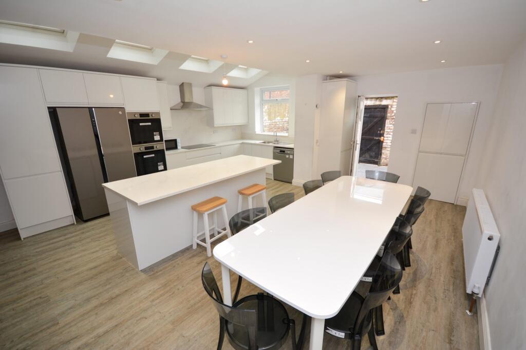 8 bed Mid Terraced House for rent in Newcastle upon Tyne. From Jesmond Property Shop - Jesmond