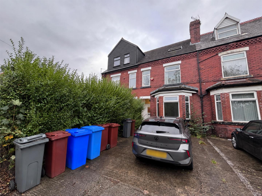 5 bed Detached for rent in Manchester. From Jordan Fishwick - Didsbury