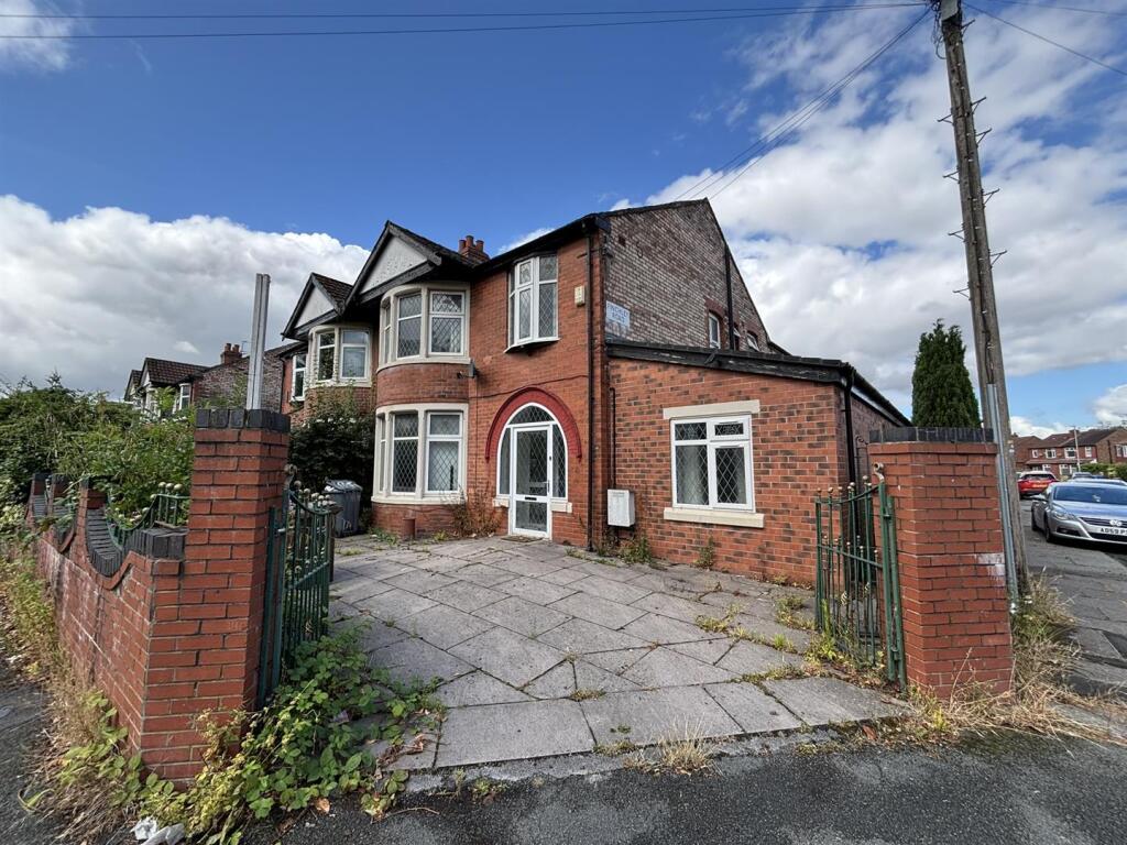8 bed Detached for rent in Manchester. From Jordan Fishwick - Didsbury