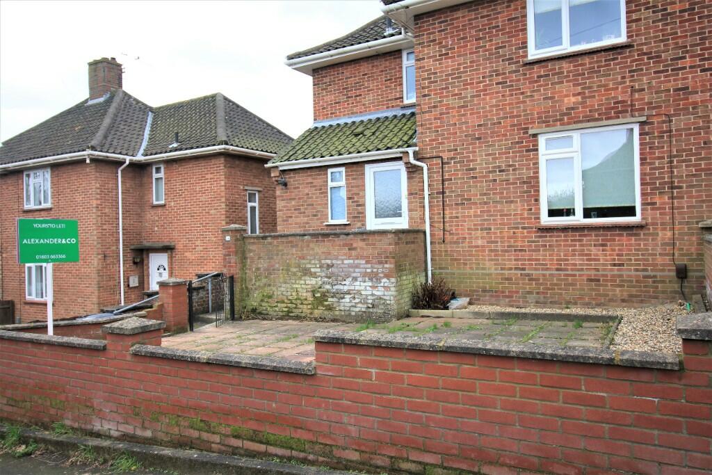 4 bed Semi Detached for rent in Cringleford. From Alexander & Co - Norwich 4 bed Semi Detached for rent in Cringleford. From Alexander & Co - Norwich