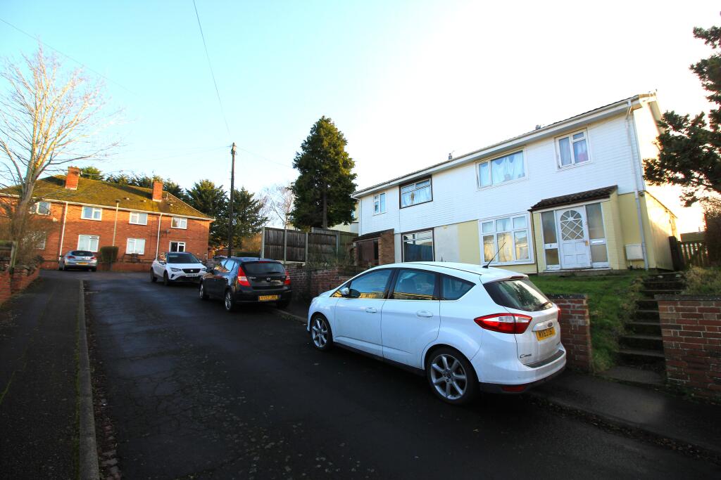 4 bed Semi Detached for rent in Colney. From Alexander & Co - Norwich 4 bed Semi Detached for rent in Colney. From Alexander & Co - Norwich