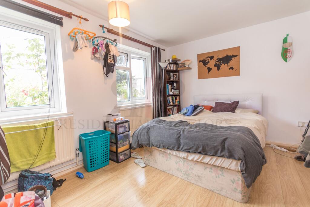 3 bed Apartment for rent in Bermondsey. From Residential Realtors - London