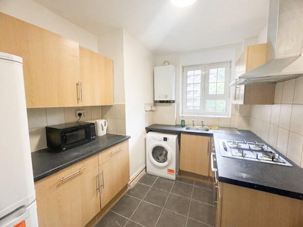 4 bed 1st Floor Flat for rent in Bermondsey. From Residential Realtors - London