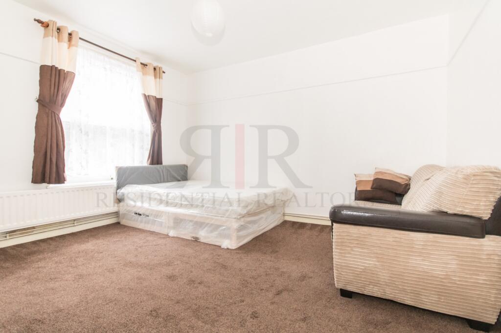3 bed 1st Floor Flat for rent in Bermondsey. From Residential Realtors - London