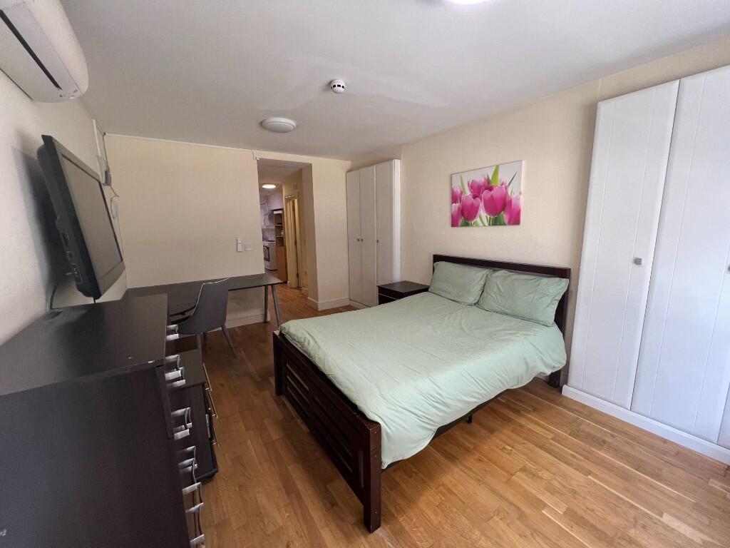1 bed 1st Floor Flat for rent in London. From RR Properties - London