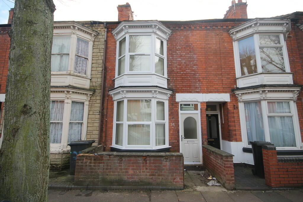 3 bed Mid Terraced House for rent in Leicester. From Keywest Estate Agents - Leicester