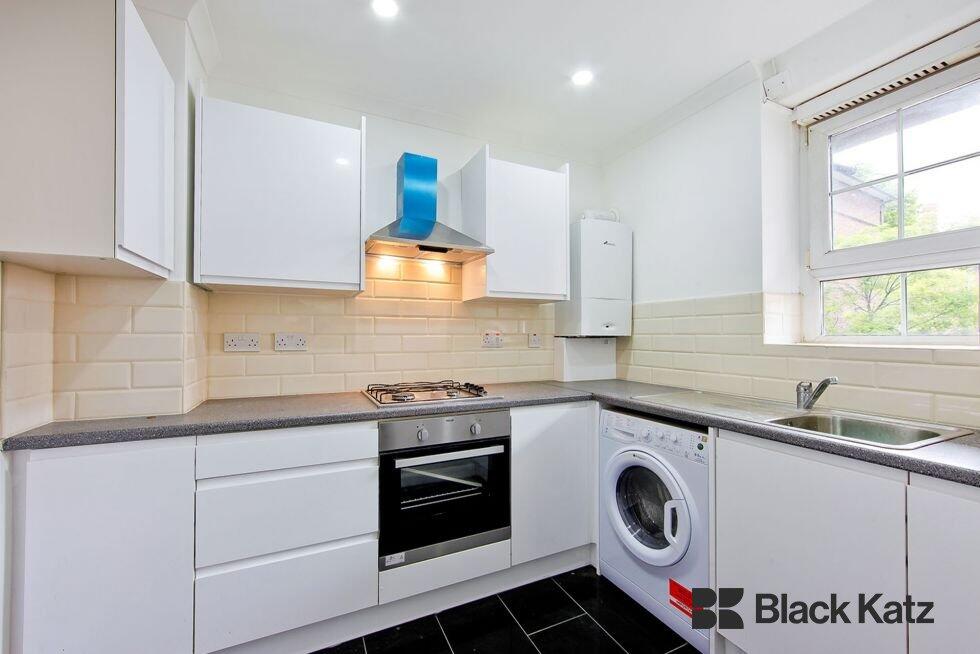 3 bed 1st Floor Flat for rent in Bermondsey. From Black Katz - London Bridge 3 bed 1st Floor Flat for rent in Bermondsey. From Black Katz - London Bridge