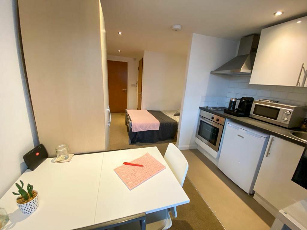 0 bed Studio for rent in Sheffield. From Dove Properties - Sheffield