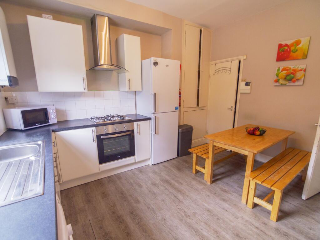 4 bed House Share for rent in Sheffield. From Dove Properties - Sheffield