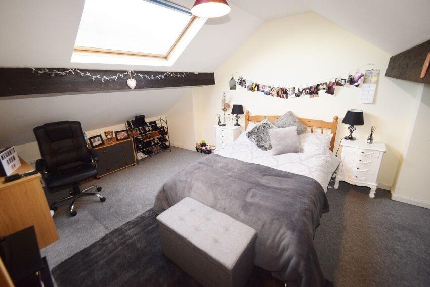 2 bed 1st Floor Flat for rent in Long Line. From Dove Properties - Sheffield