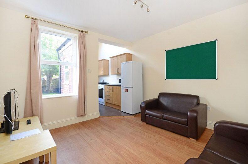 3 bed House Share for rent in Long Line. From Dove Properties - Sheffield