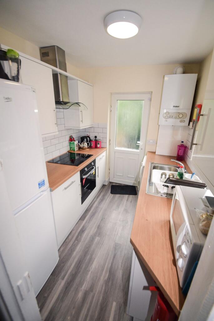 4 bed House Share for rent in Sheffield. From Dove Properties - Sheffield