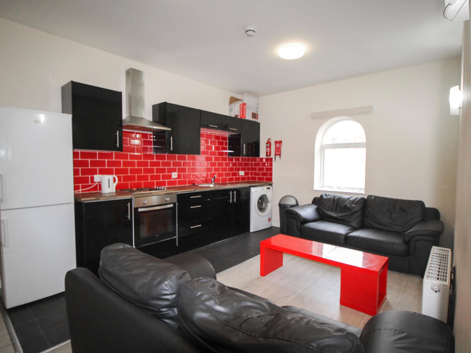 3 bed apartment for rent in Leeds. From YPP - Leeds