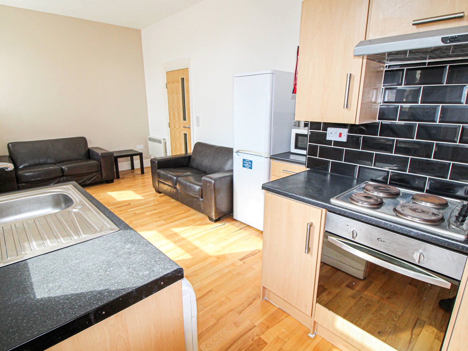3 bed apartment for rent in Leeds. From YPP - Leeds