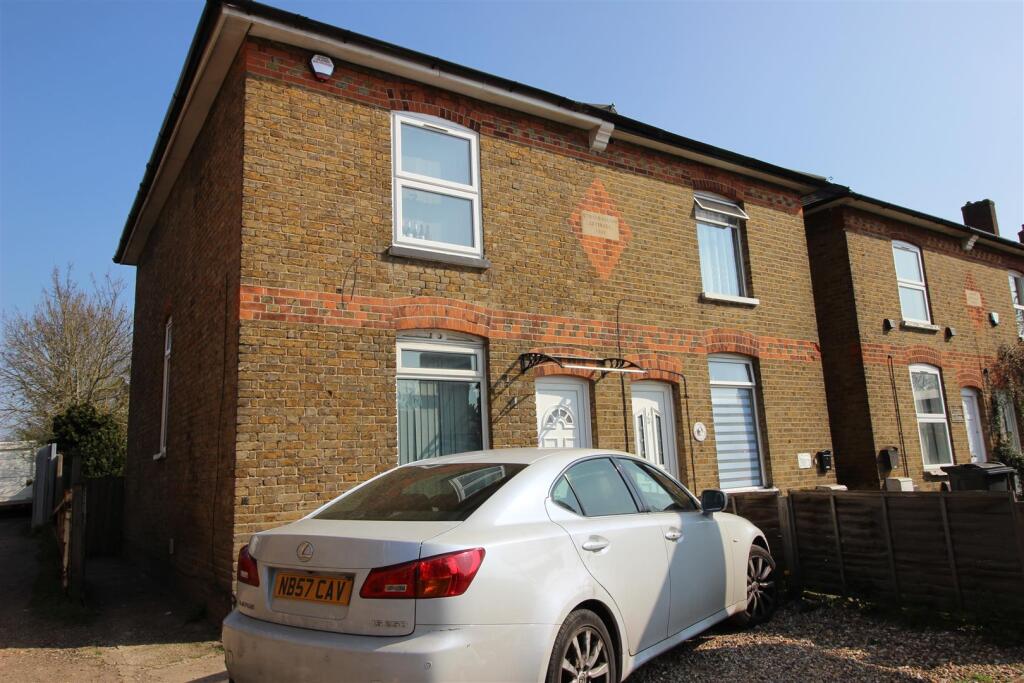 4 bed Semi Detached for rent in Uxbridge. From Evans & Company