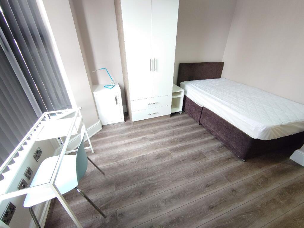 6 bed Mid Terraced House for rent in Liverpool. From MyTenantRent.co.uk - Liverpool