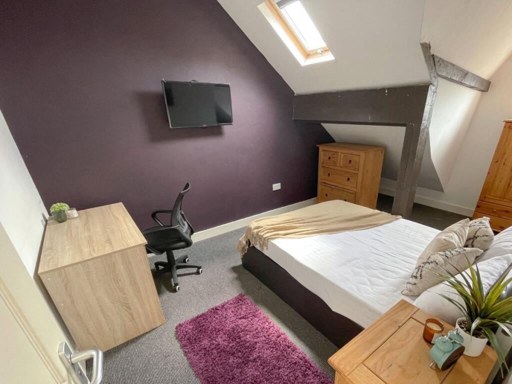 5 bed Mid Terraced House for rent in Liverpool. From MyTenantRent.co.uk - Liverpool