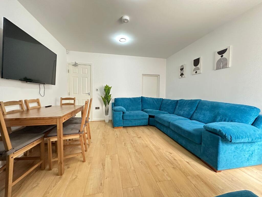 6 bed Mid Terraced House for rent in Liverpool. From MyTenantRent.co.uk - Liverpool