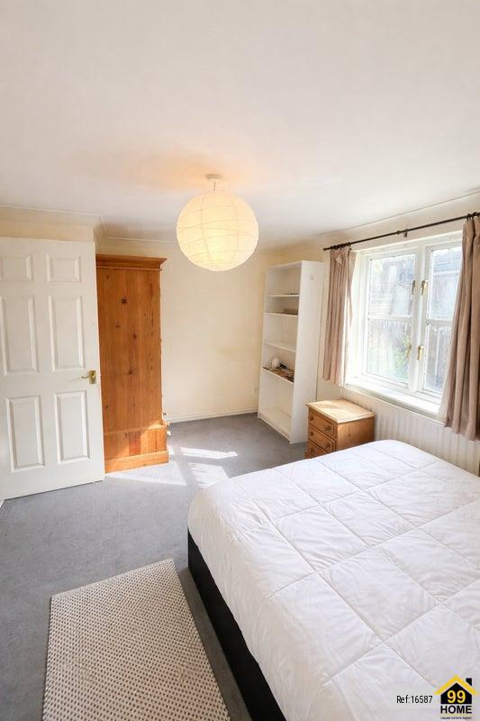 3 bed 1st Floor Flat for rent in Stepney. From gLocalAgents.co.uk - Covering Nationwide