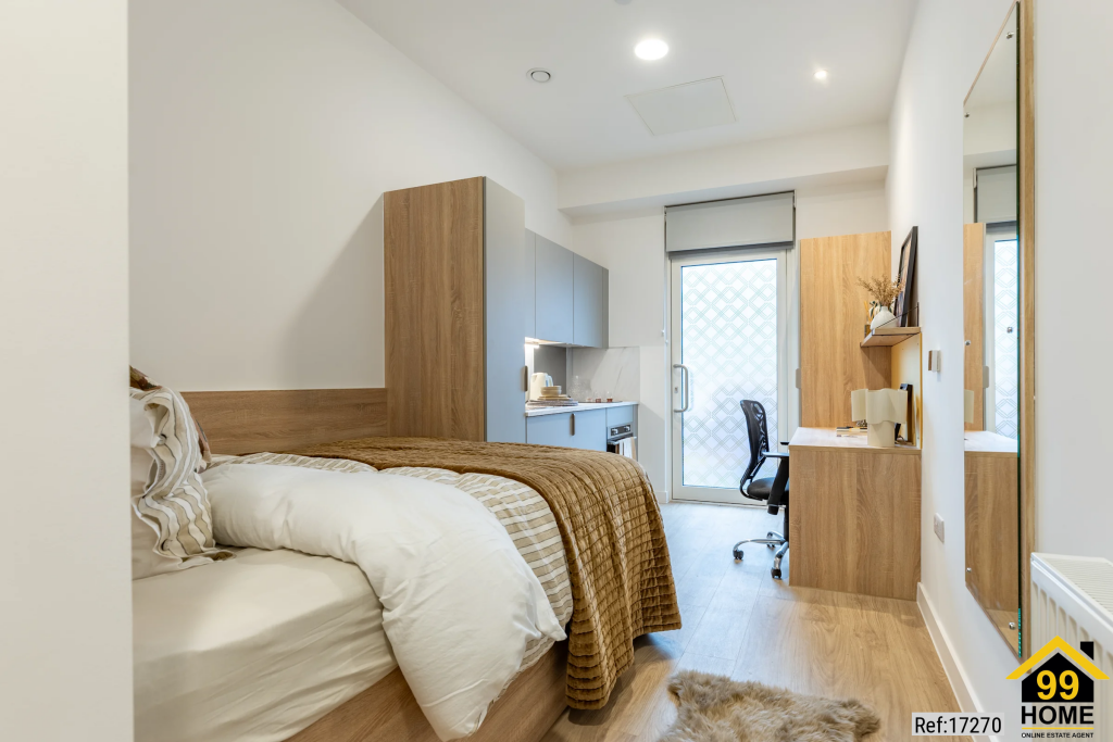 4 bed Studio for rent in Beeston. From gLocalAgents.co.uk - Covering Nationwide