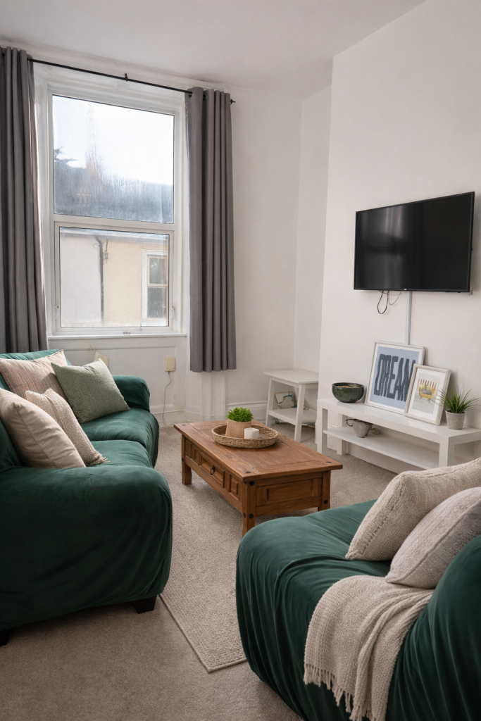 4 bed Annexe for rent in Plymouth. From A Home After Halls - Plymouth