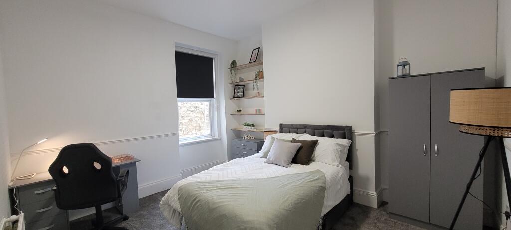 6 bed Mid Terraced House for rent in Plymouth. From A Home After Halls - Plymouth 6 bed Mid Terraced House for rent in Plymouth. From A Home After Halls - Plymouth