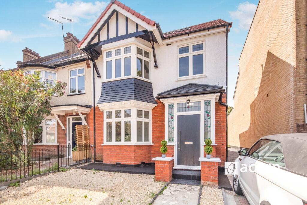 4 bed 1st Floor Flat for rent in Streatham. From Acorn - Dulwich