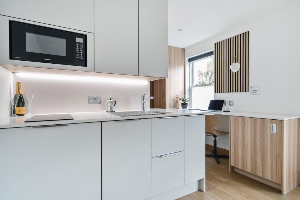 4 bed Studio for rent in Sidcup. From Langford Russell - Sidcup