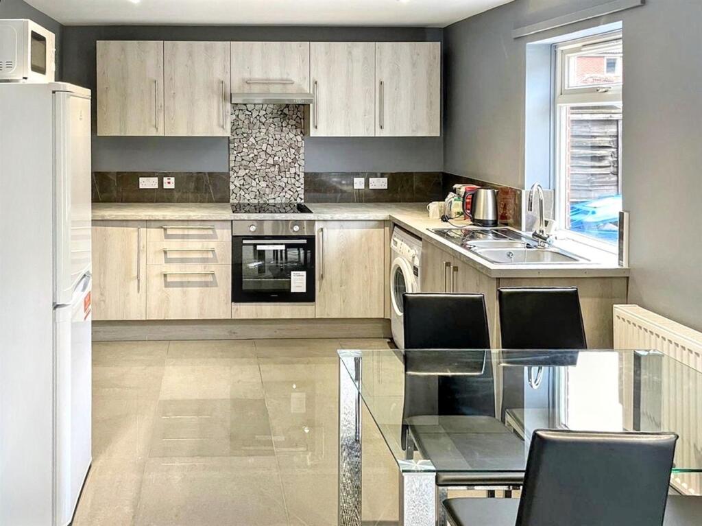 4 bed Detached for rent in Norwich. From AbbotFox - Norwich