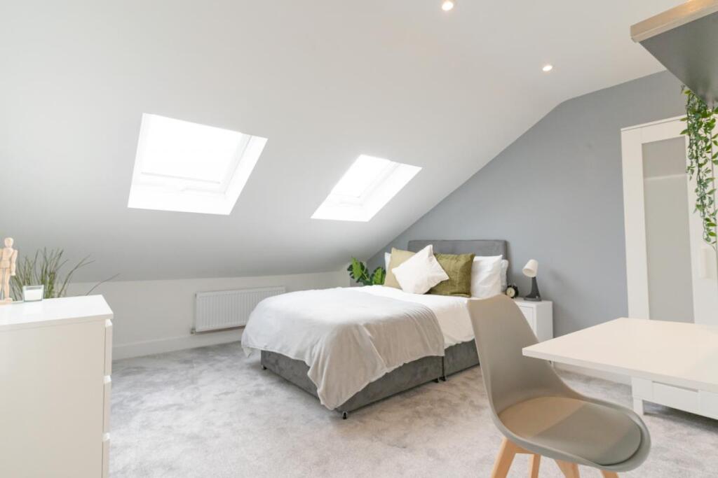 6 bed Mid Terraced House for rent in Portsmouth. From Belvoir - Southsea 6 bed Mid Terraced House for rent in Portsmouth. From Belvoir - Southsea