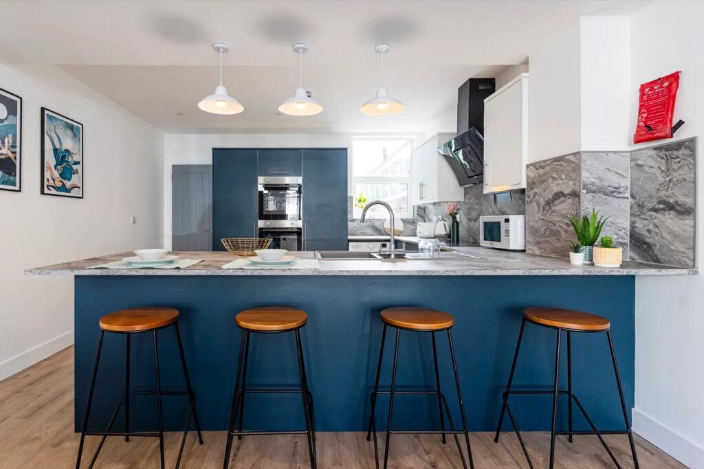 6 bed Town House for rent in Portsmouth. From Belvoir - Southsea