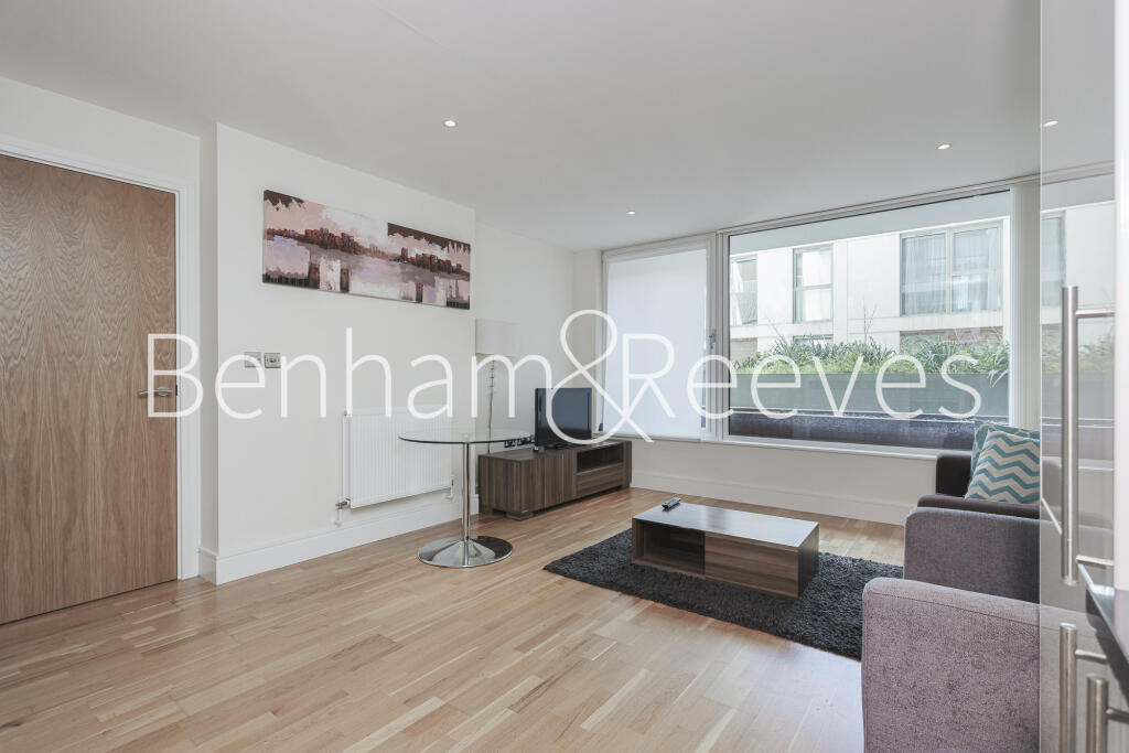 1 bed Apartment for rent in Poplar. From Benham & Reeves Lettings - Canary Wharf
