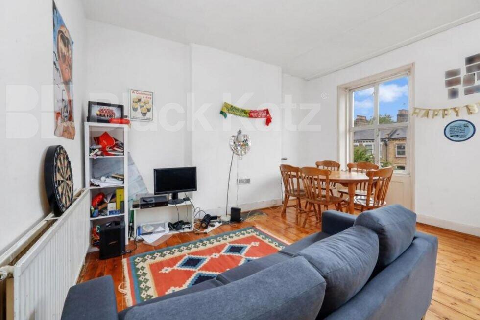 3 bed 1st Floor Flat for rent in Camden Town. From Black Katz - Islington