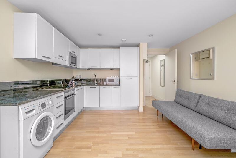 4 bed 1st Floor Flat for rent in London. From BPS London - London
