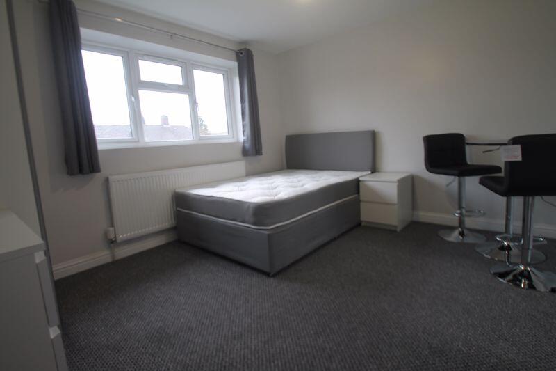 1 bed 1st Floor Flat for rent in Uxbridge. From Lords Associates of London 1 bed 1st Floor Flat for rent in Uxbridge. From Lords Associates of London