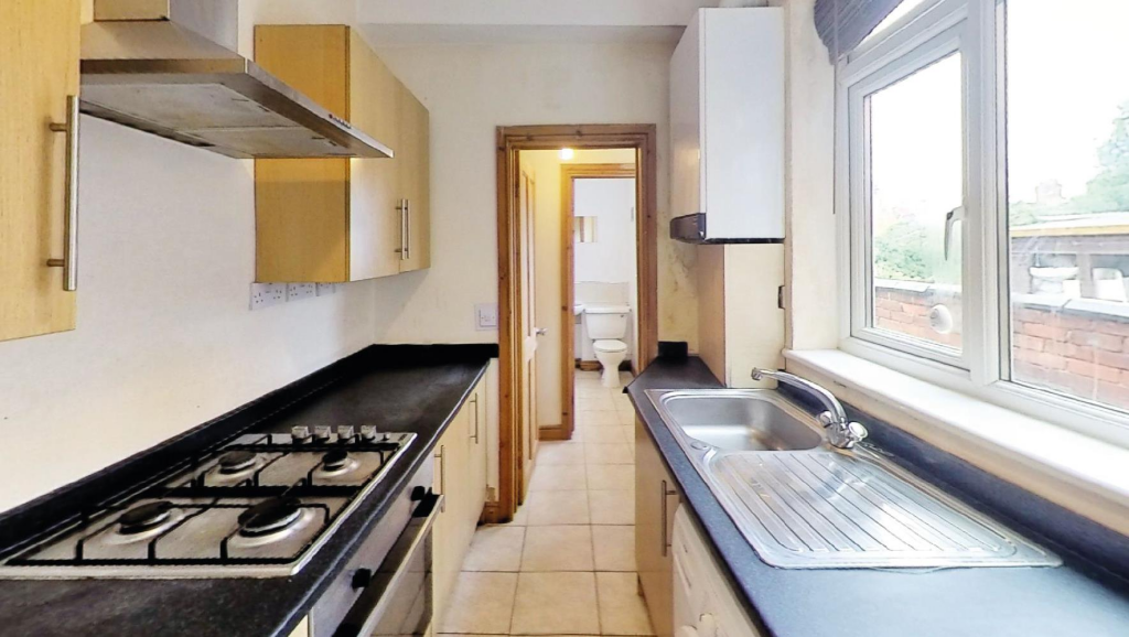 3 bed Mid Terraced House for rent in Leicester. From Arch Living LTD - Leicester