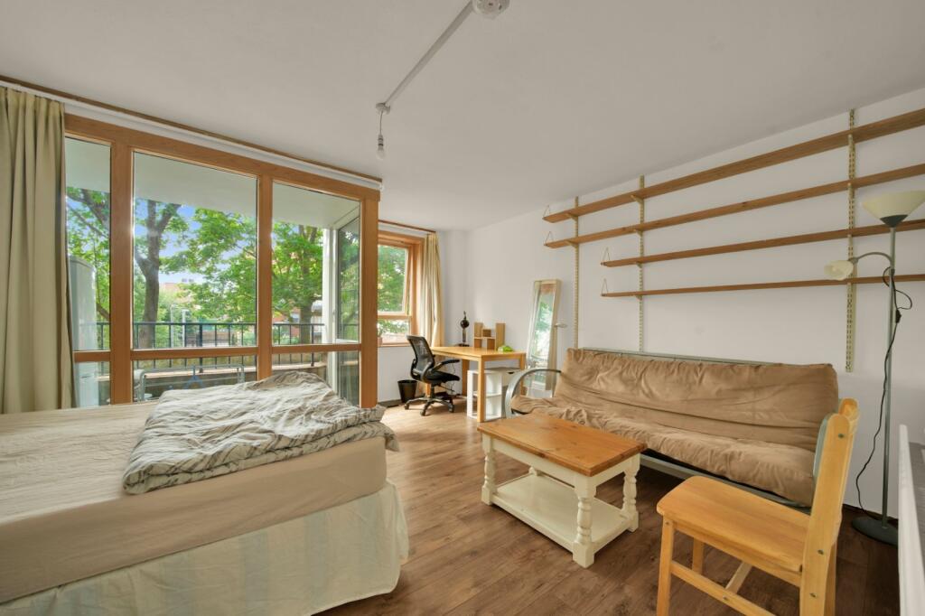 3 bed 1st Floor Flat for rent in Camden Town. From Chestertons Estate Agents , Camden & Primrose Hill Lettings