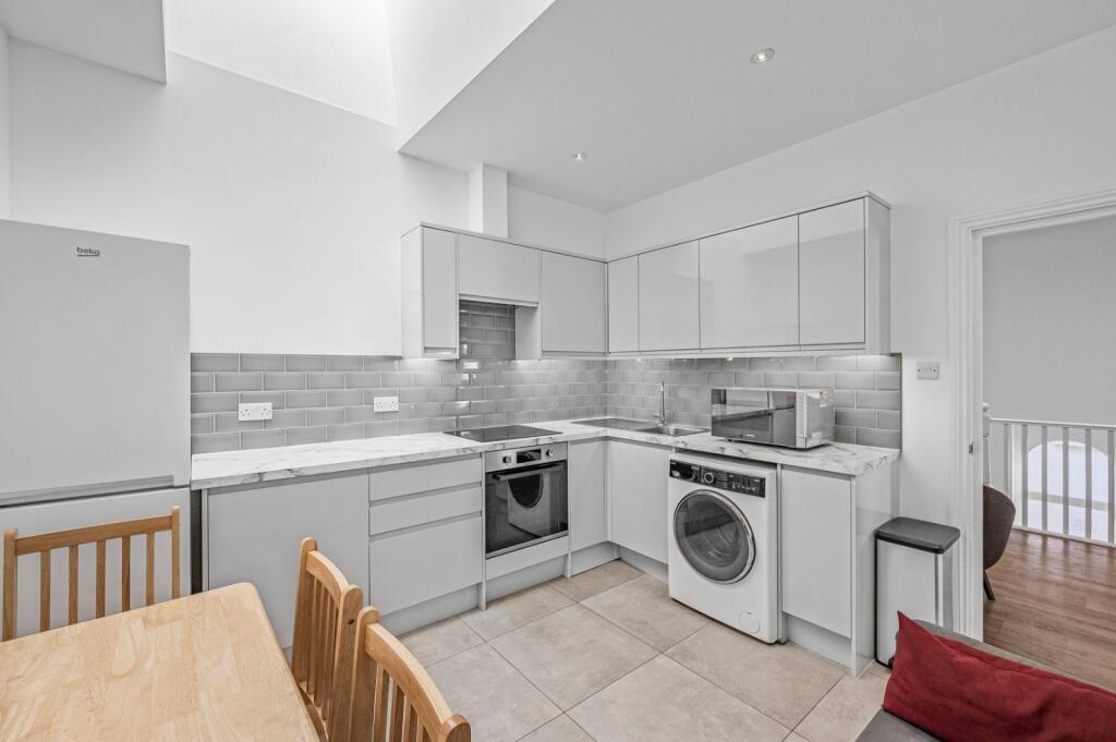 4 bed Mid Terraced House for rent in Camden Town. From Chestertons Estate Agents , Camden & Primrose Hill Lettings