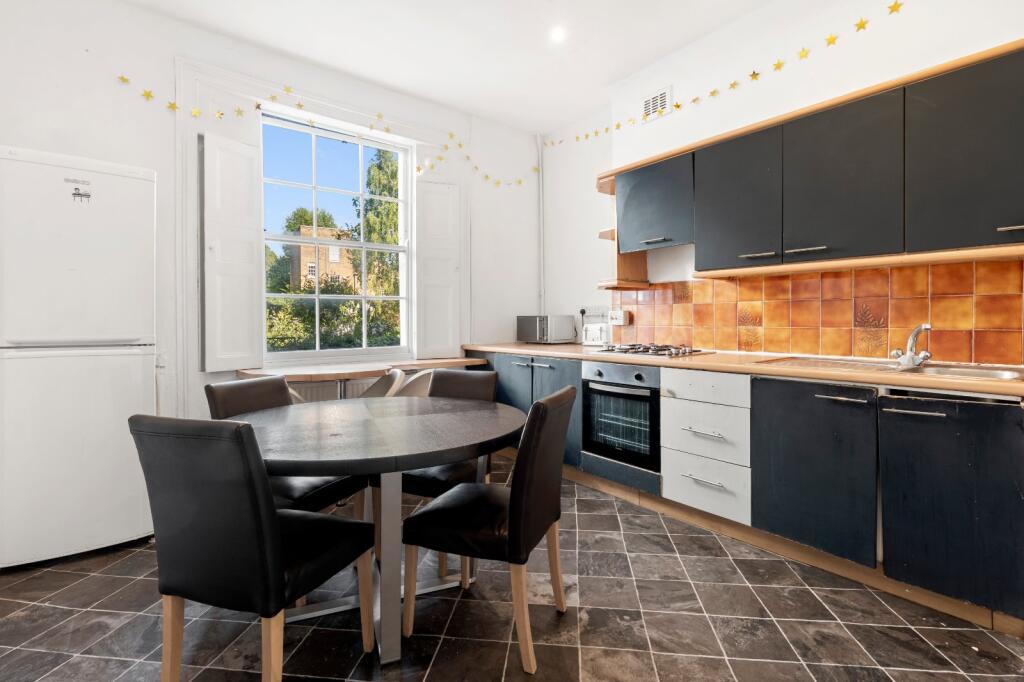5 bed Annexe for rent in Islington. From Chestertons - Islington
