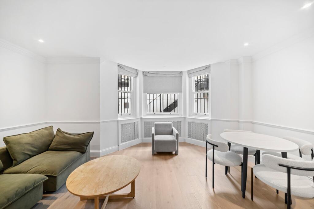 2 bed 1st Floor Flat for rent in Chelsea. From Chestertons Estate Agents - South Kensington Lettings