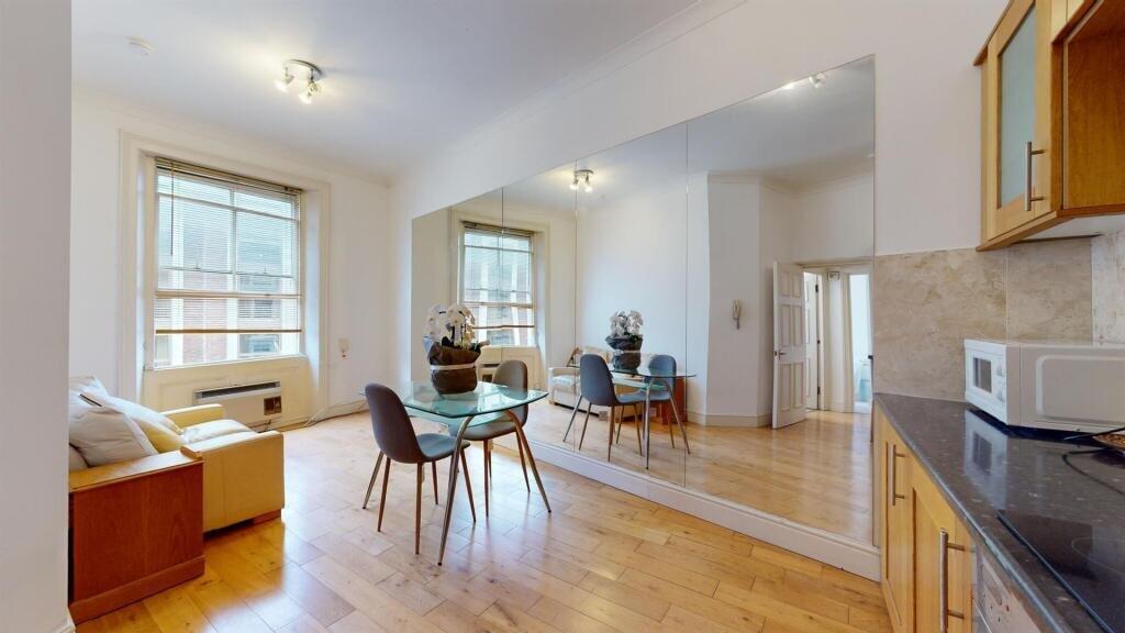 2 bed 1st Floor Flat for rent in Kensington. From Chestertons Estate Agents - South Kensington Lettings