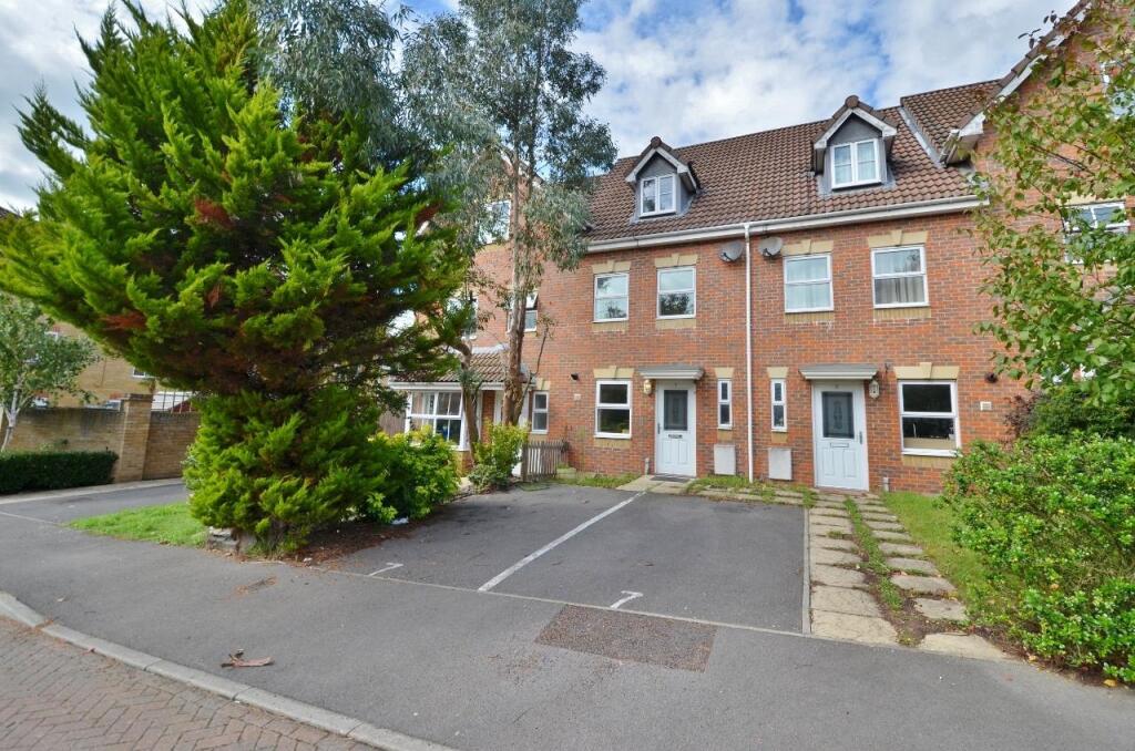 3 bed Mid Terraced House for rent in Uxbridge. From Coopers - Uxbridge