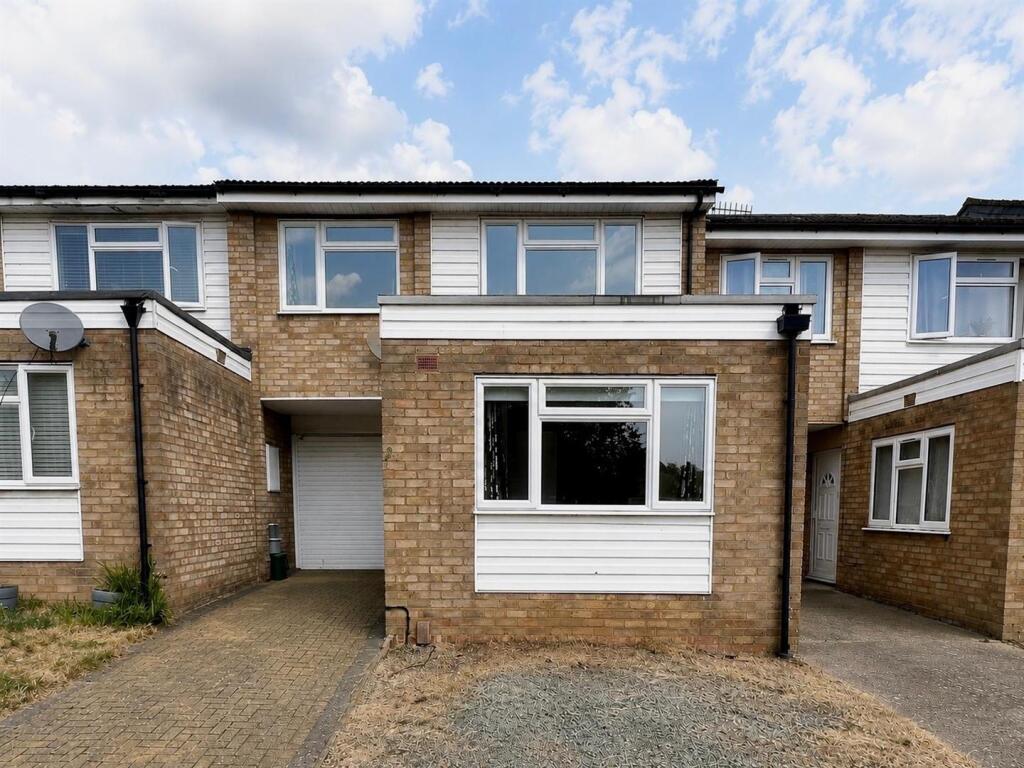4 bed Mid Terraced House for rent in Uxbridge. From Coopers - Uxbridge