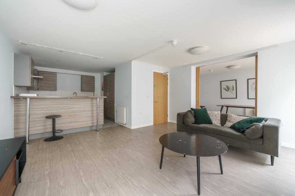 3 bed Duplex for rent in Wembley. From Hamptons - Ealing 3 bed Duplex for rent in Wembley. From Hamptons - Ealing